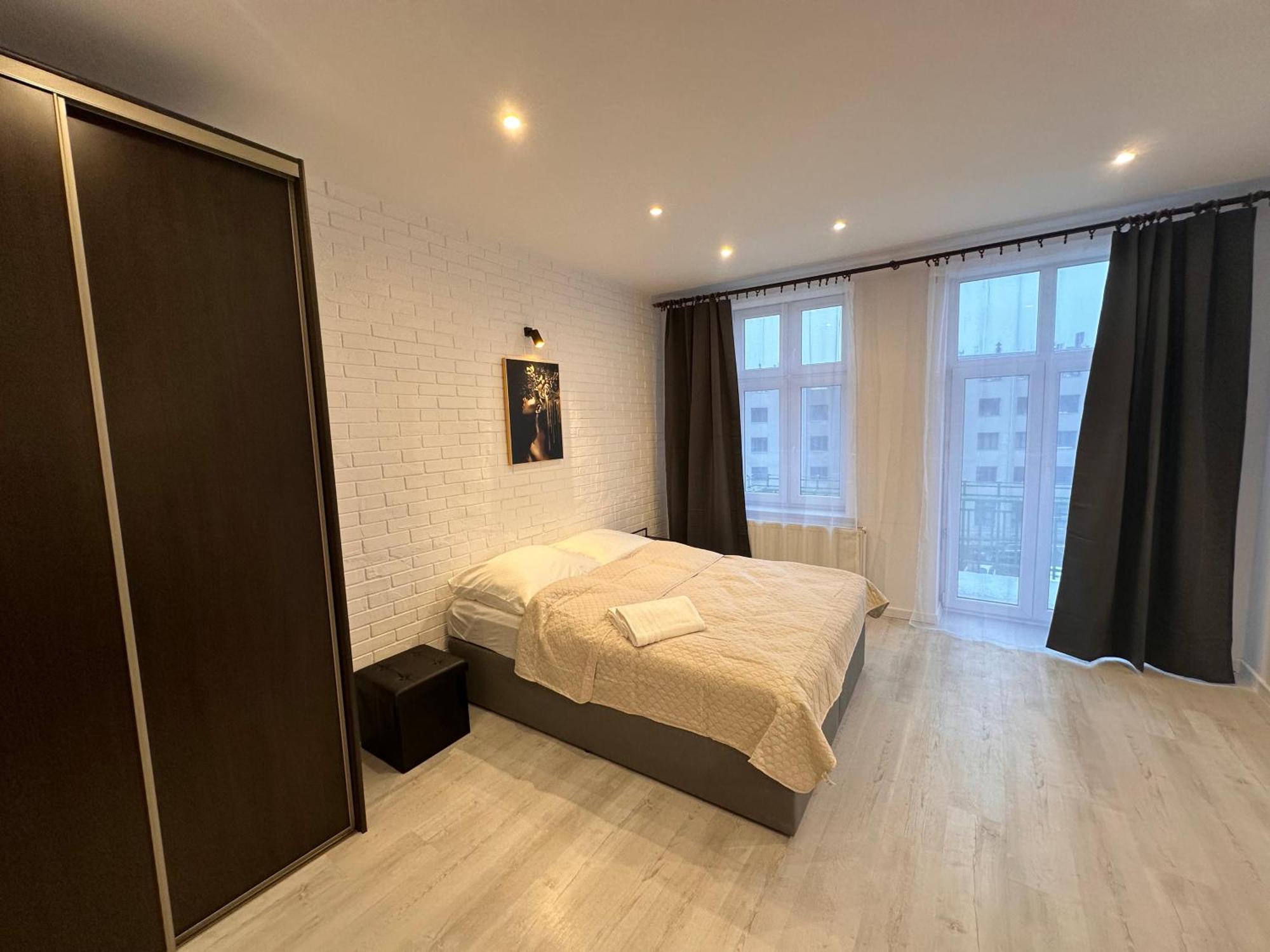 Apartamenty Ktw Central Station Катовице Екстериор снимка